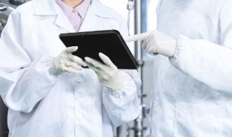 東集Seuic這款Windows系統(tǒng)的輕薄型工業(yè)平板，實(shí)力助推藥廠降本增效